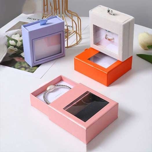 Retail Boxes with Window